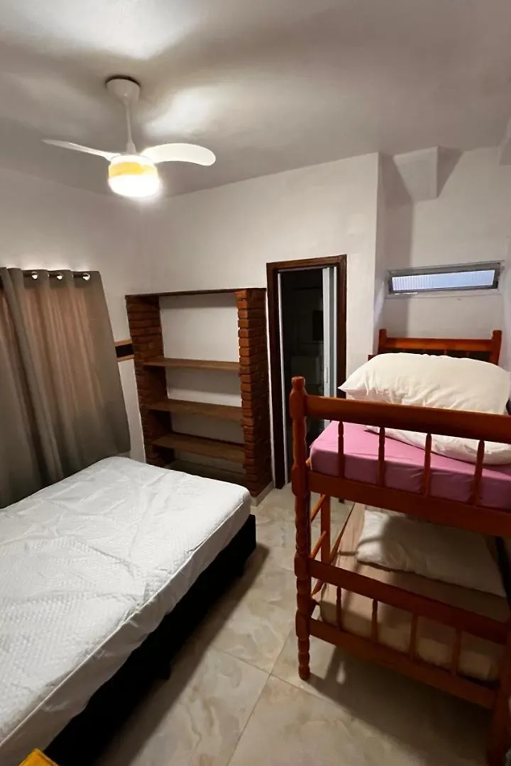 Hospedaria Central - Hostel Bombinhas